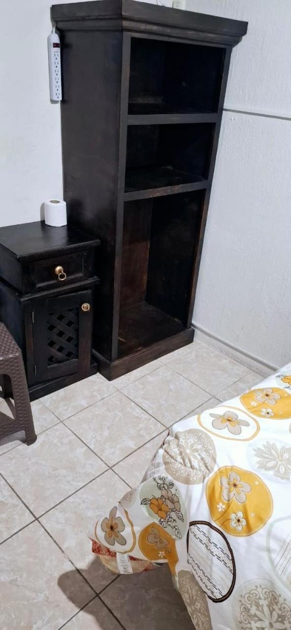 Hotel Ideal, Your House In Quetzaltenango Exterior photo